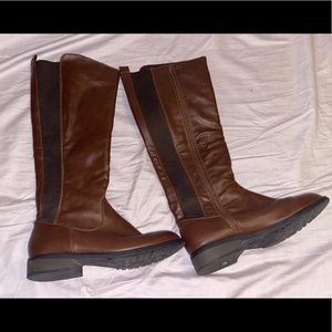 Never worn Bucco brown leather riding boots size 8